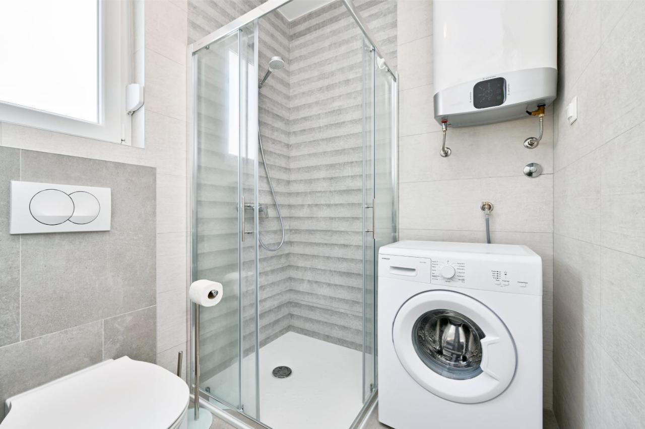 Relax Apartments Novalja Ngoại thất bức ảnh