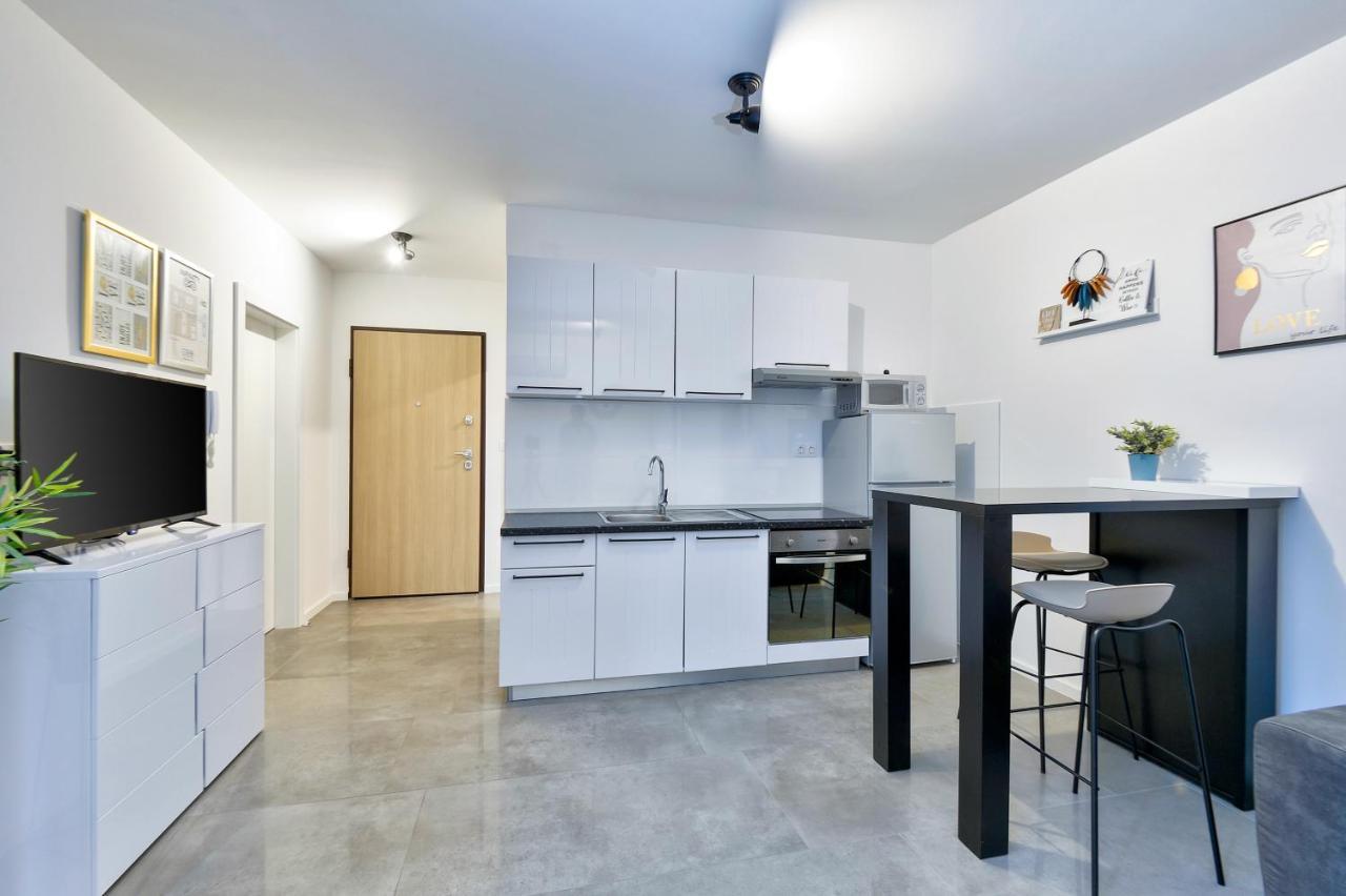 Relax Apartments Novalja Ngoại thất bức ảnh