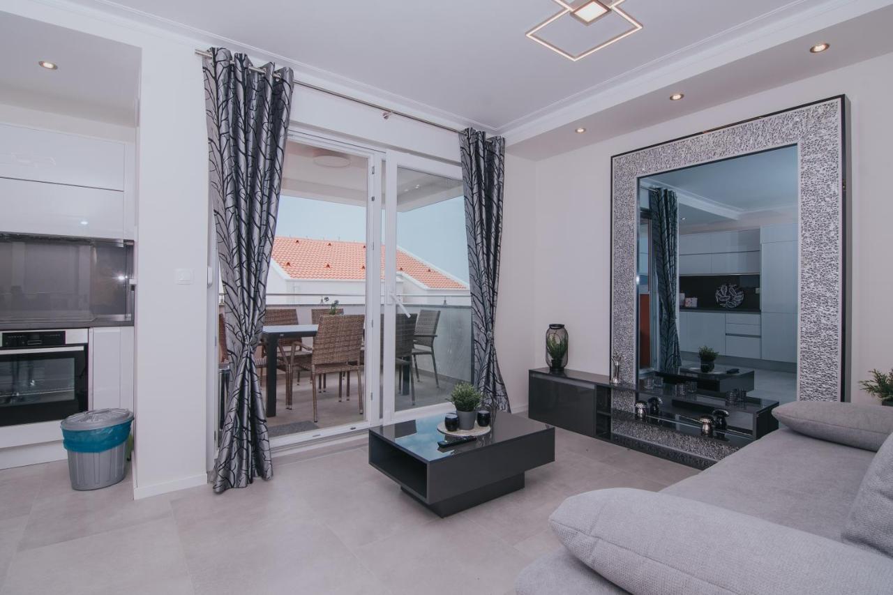 Relax Apartments Novalja Ngoại thất bức ảnh