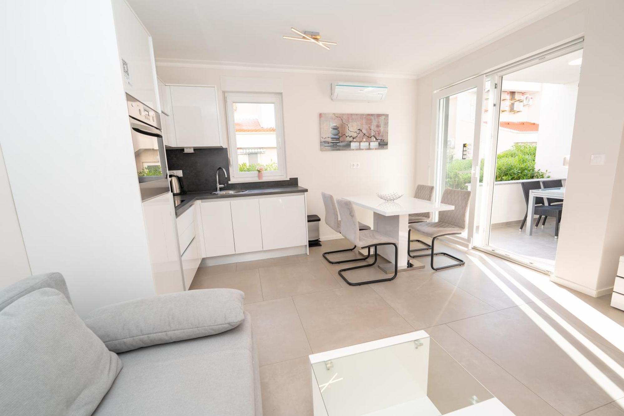 Relax Apartments Novalja Ngoại thất bức ảnh