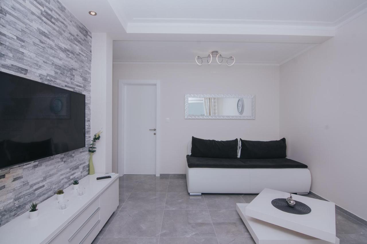 Relax Apartments Novalja Ngoại thất bức ảnh